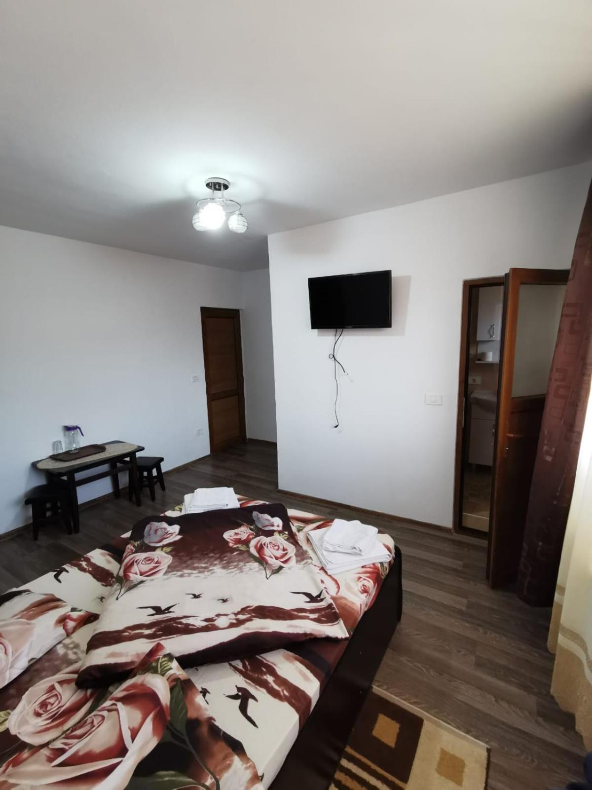 Pensiunea Cristina Vişeu de Sus Quarto foto